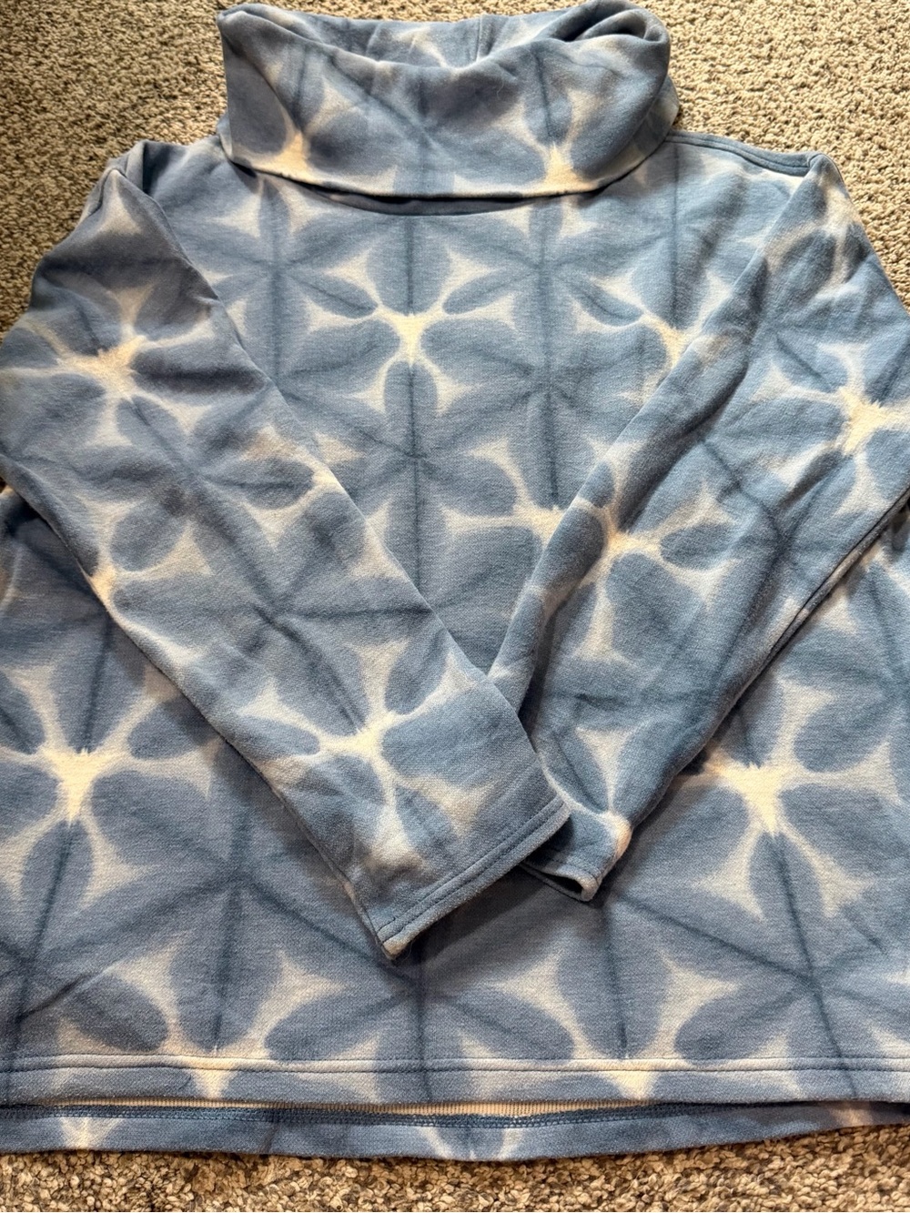 Women’s Burton Funnel Neck Sweater size large geometric starburst pattern
